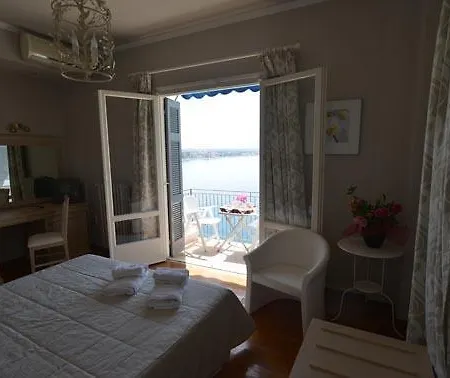 Hotel Theoxenia 3* Loutraki (Corinthia)