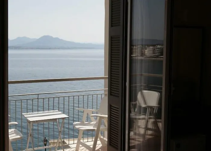 Theoxenia Ξενοδοχείο Λουτράκι