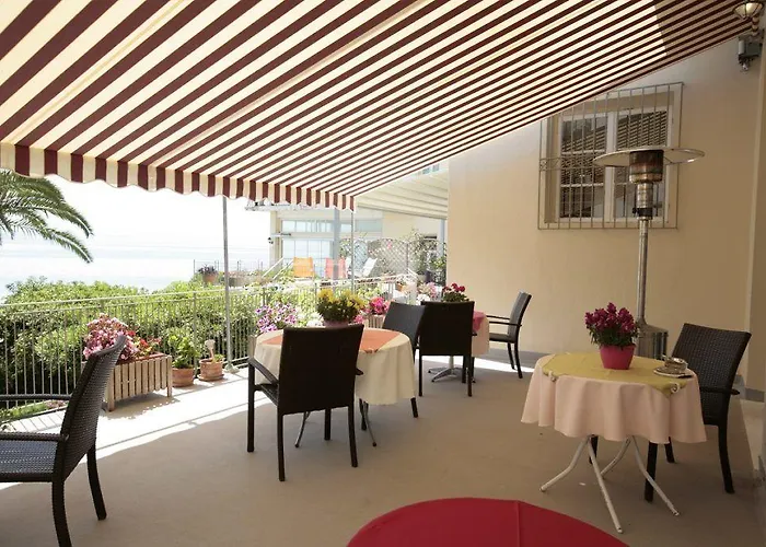 Ξενοδοχείο Theoxenia 3*