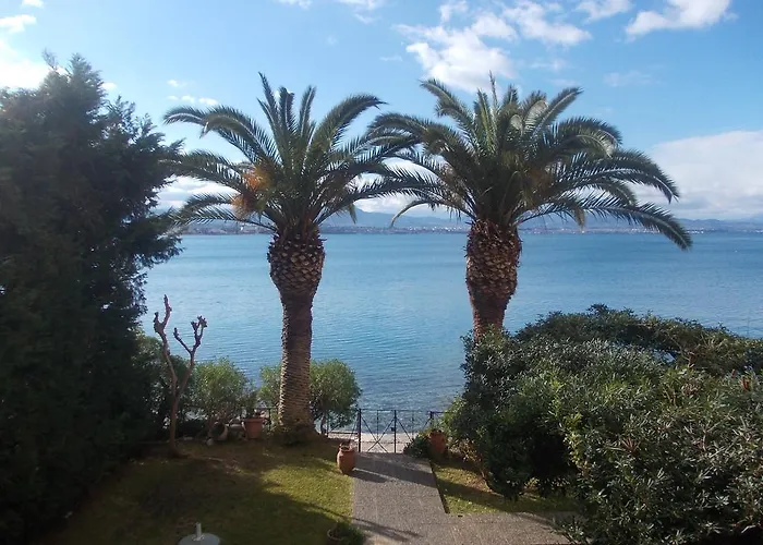 Ξενοδοχείο Theoxenia 3*