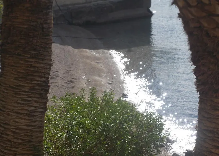 Ξενοδοχείο Theoxenia Λουτράκι