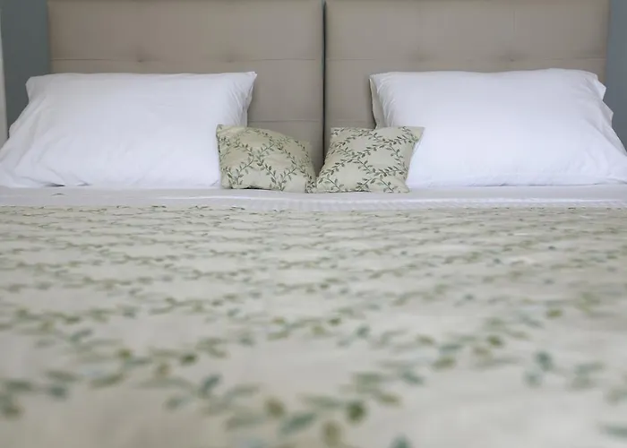 Theoxenia Λουτράκι