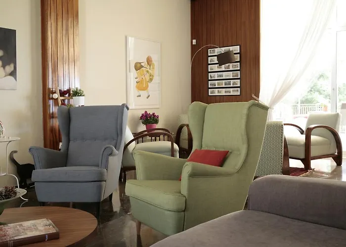 Theoxenia מלון לוטראקי