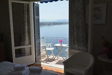 Ξενοδοχείο Theoxenia Λουτράκι